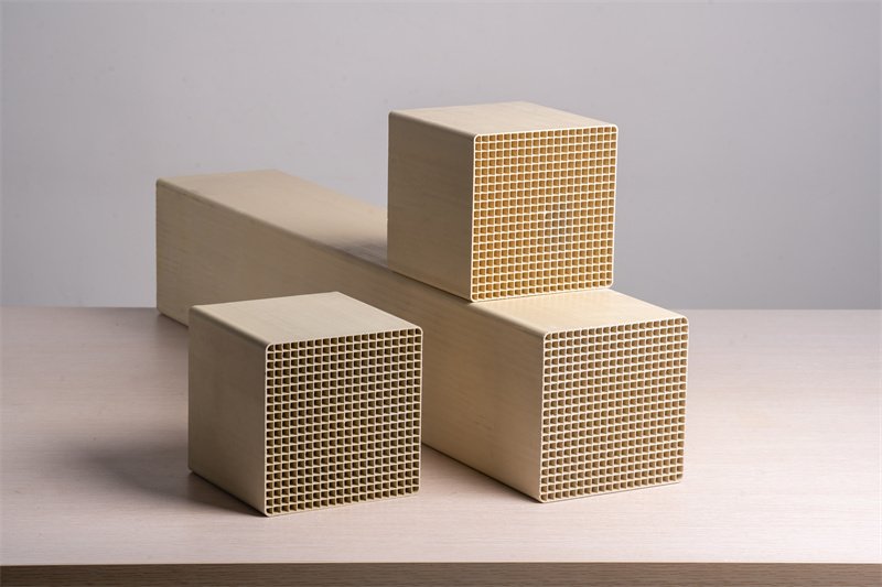 稀土脱硝催化剂