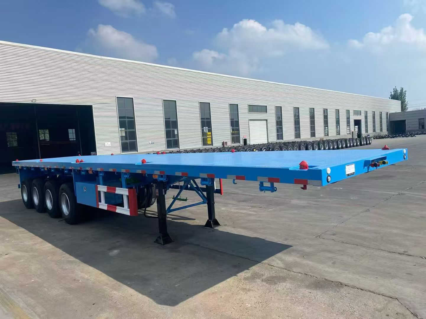 Four axles flat bed semitrailer