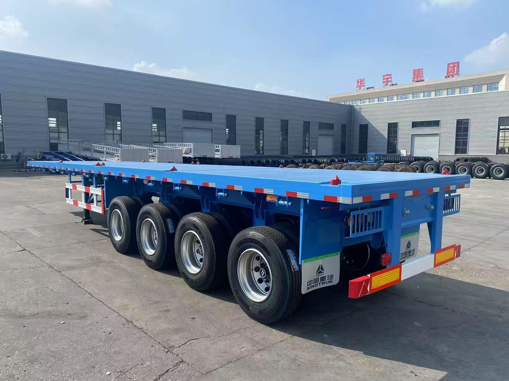 Four axles flat bed semitrailer