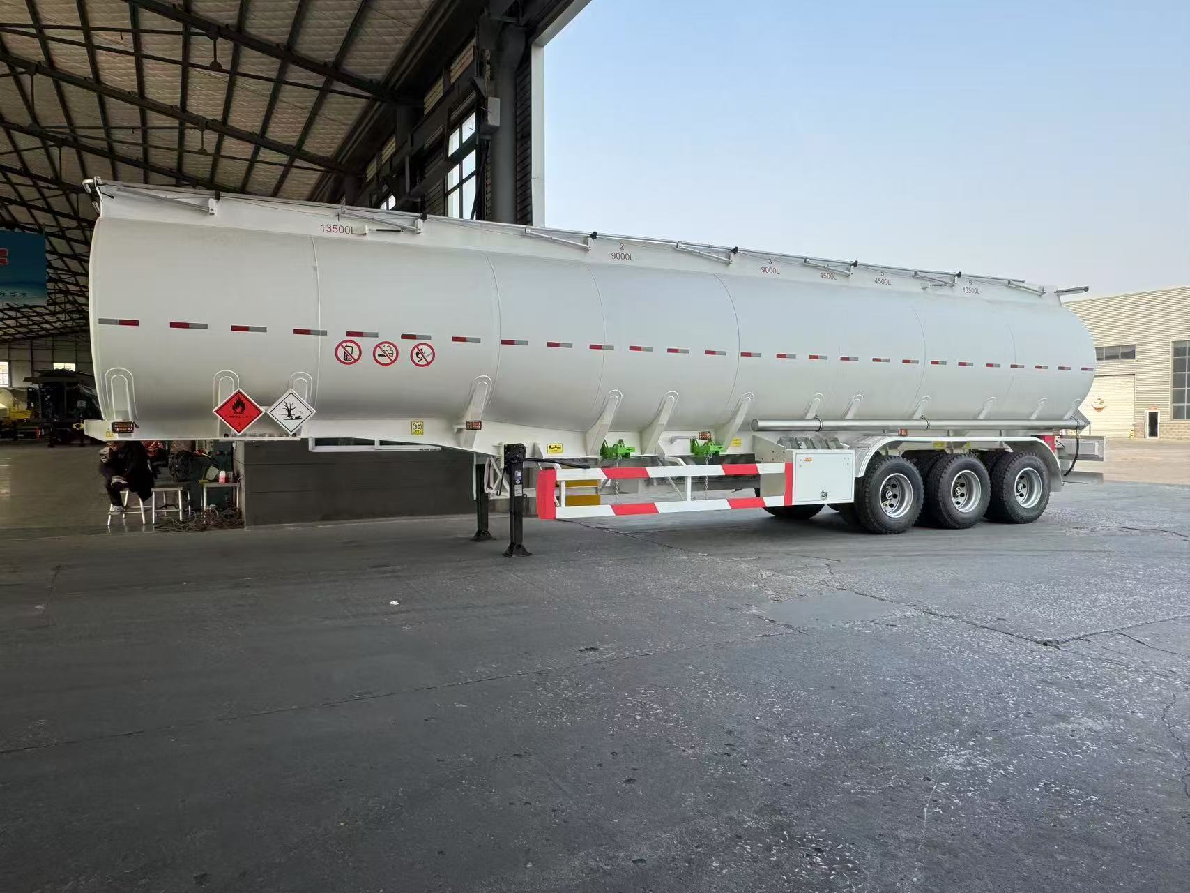 Oil tank semi trailer