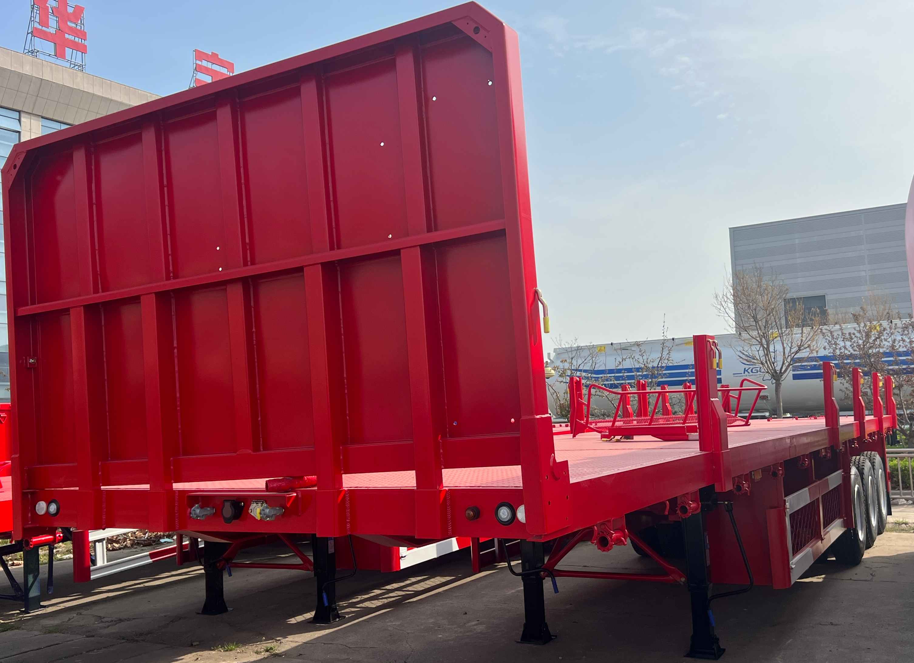 Flat bed semitrailer