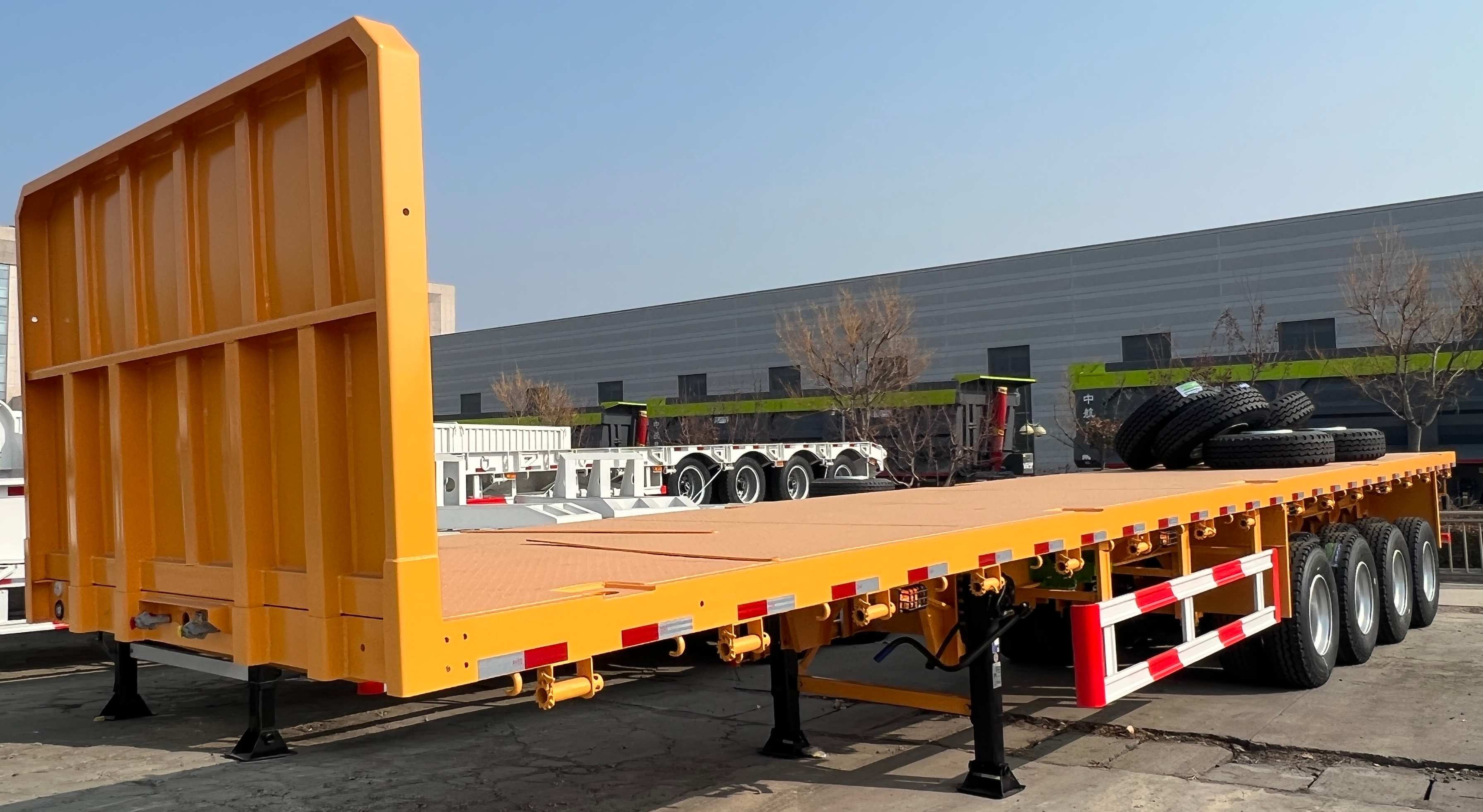 Flatbed semitrailer
