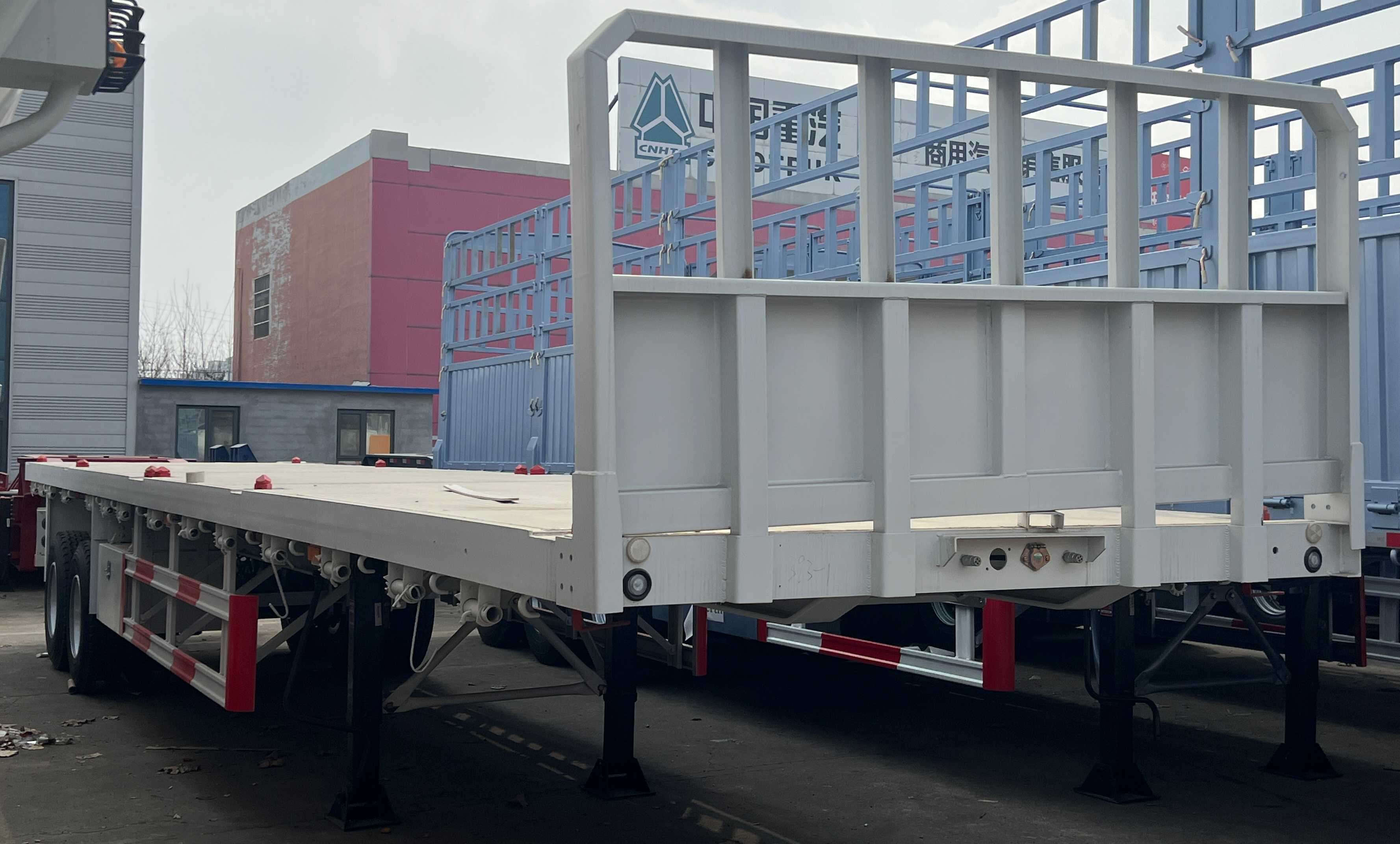 Flat bed semitrailer