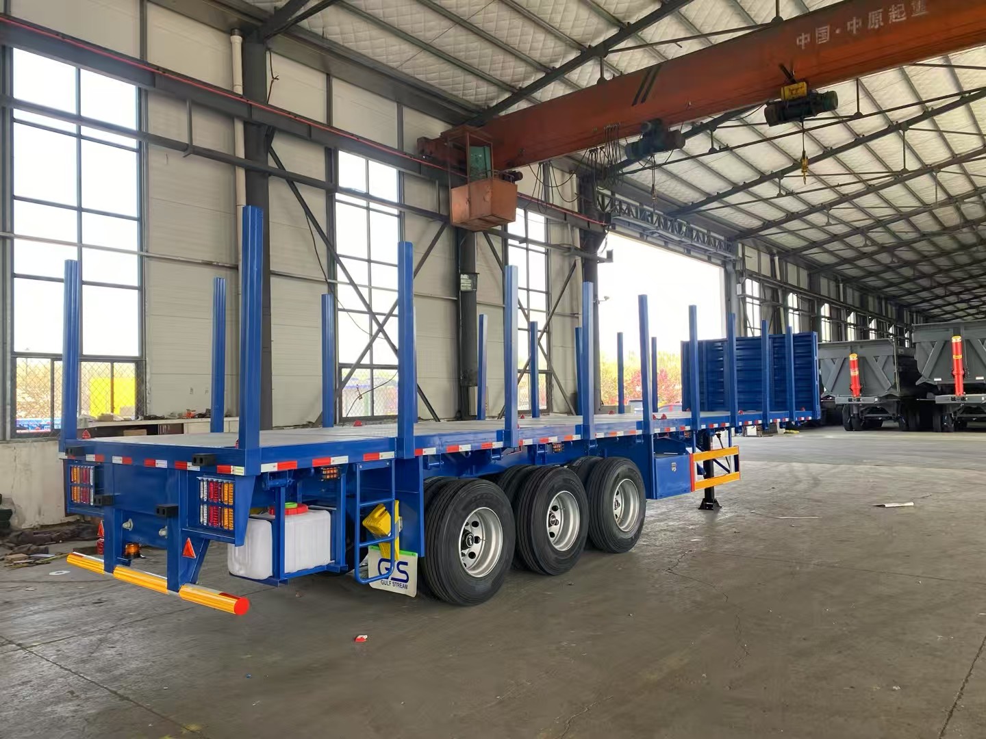 Flat bed semitrailer