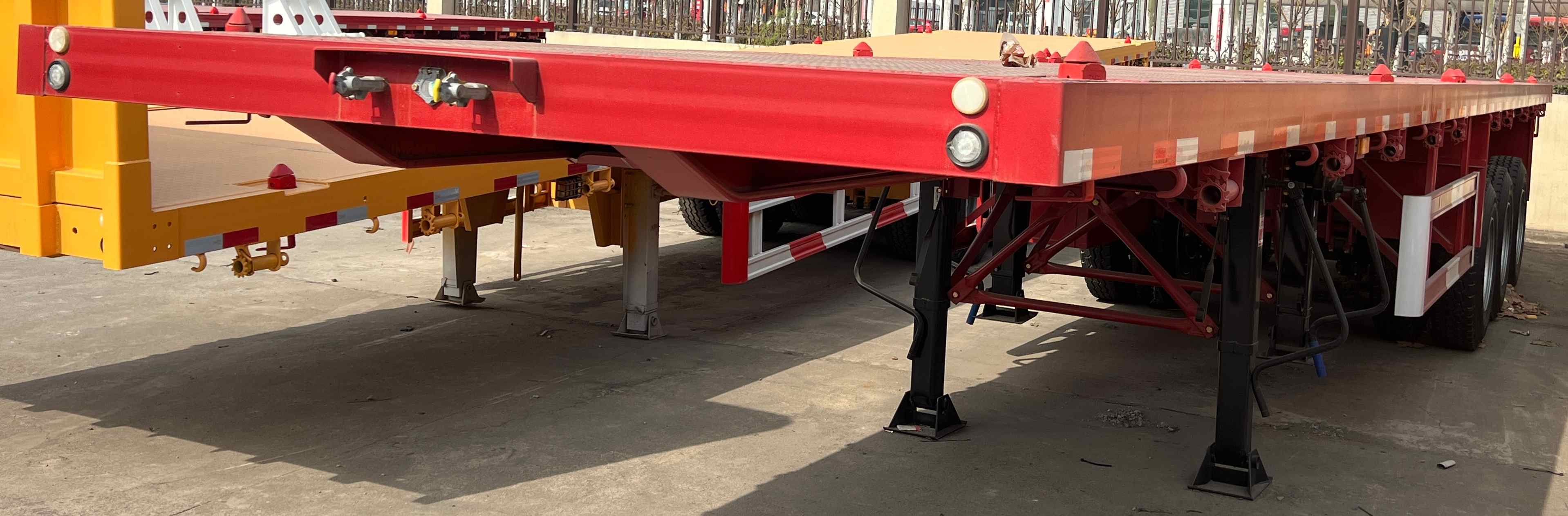 flat bed semitrailer