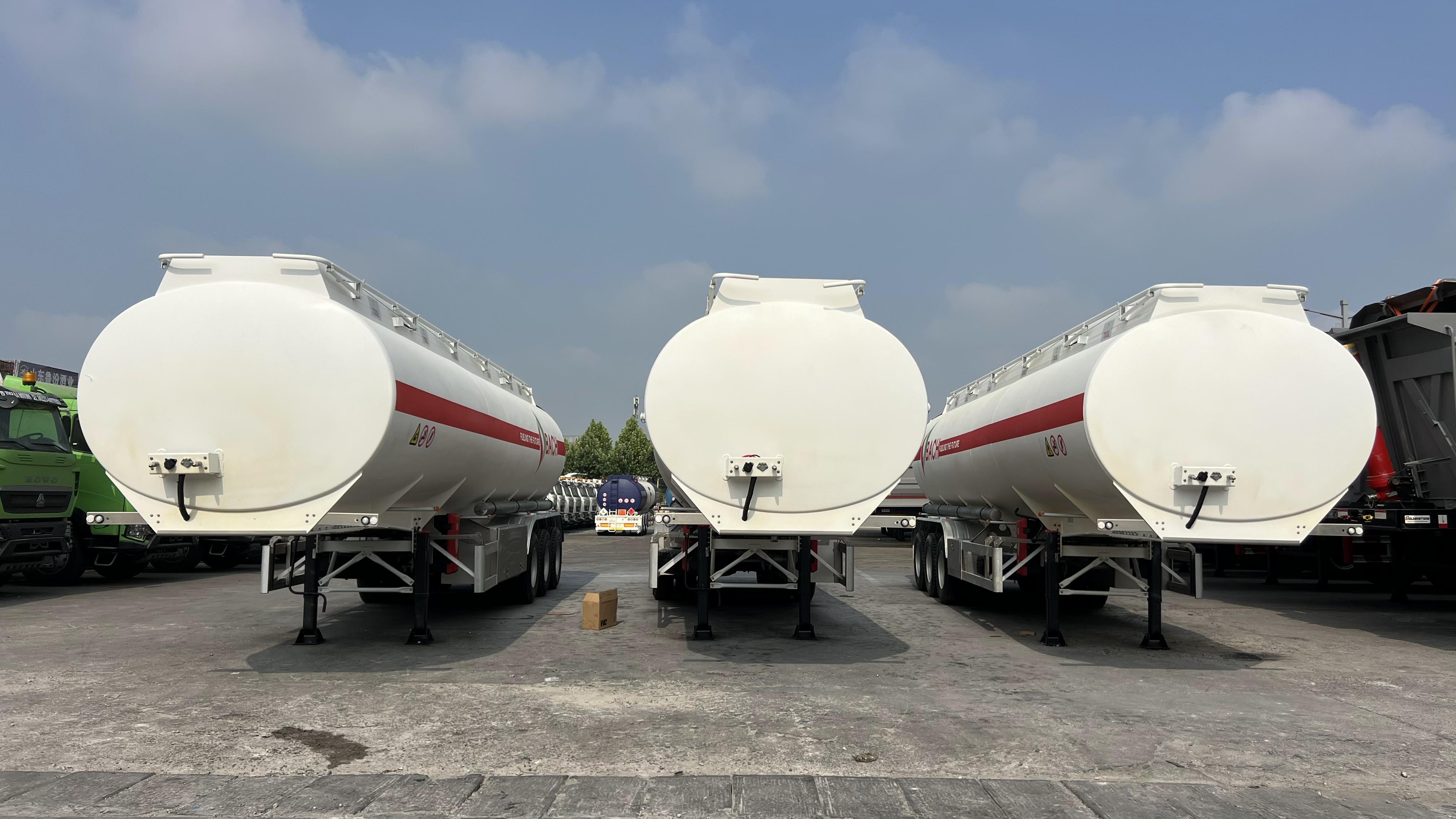 Oil tank semi trailer