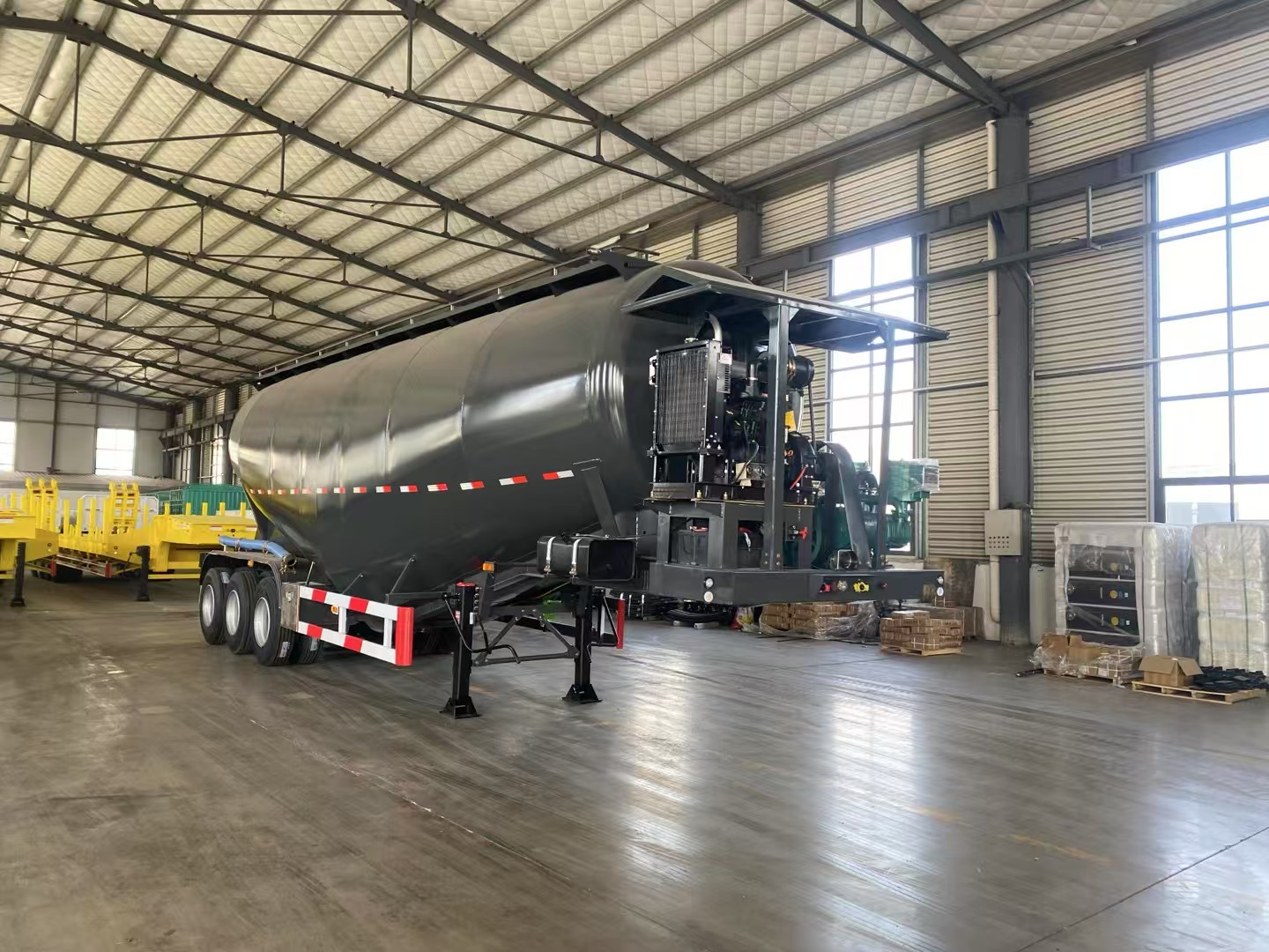 powder material semitrailer
