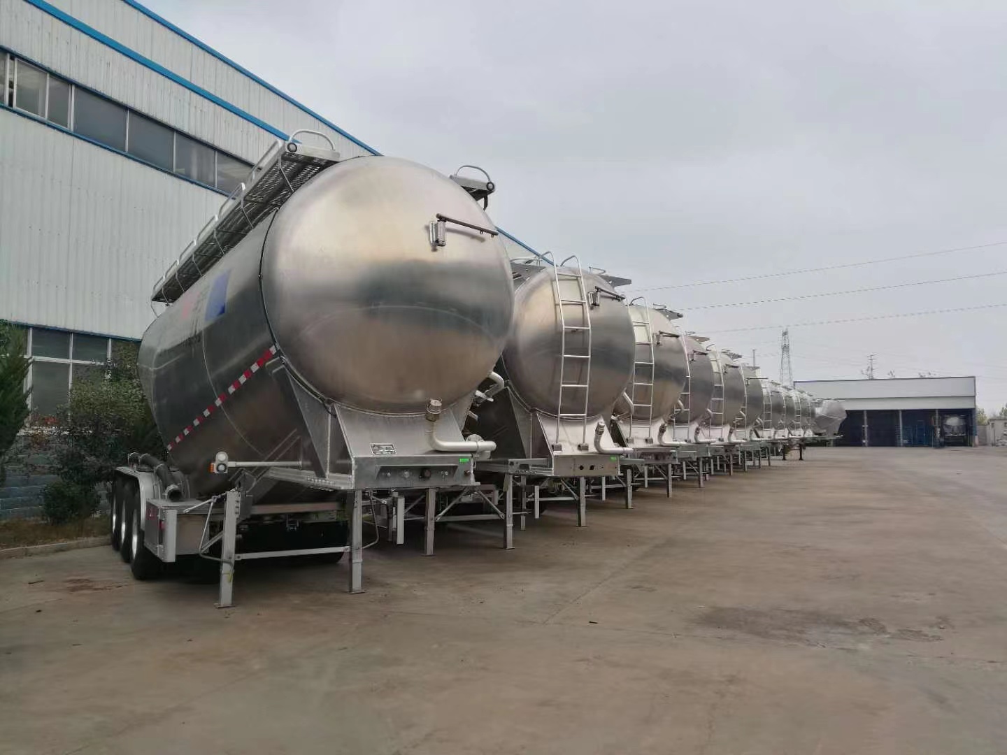powder material semitrailer