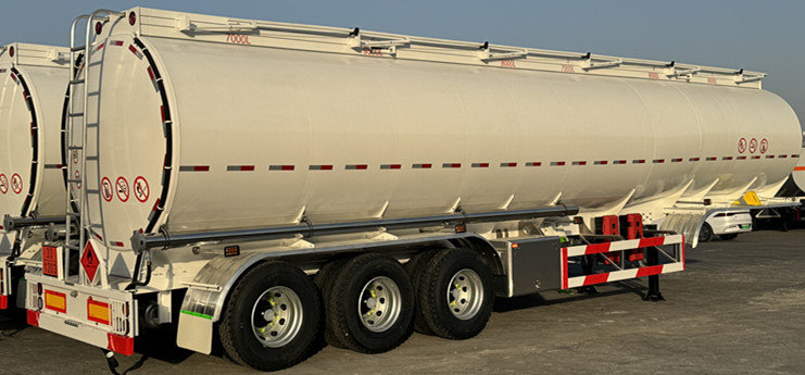 oil tank semitrailer