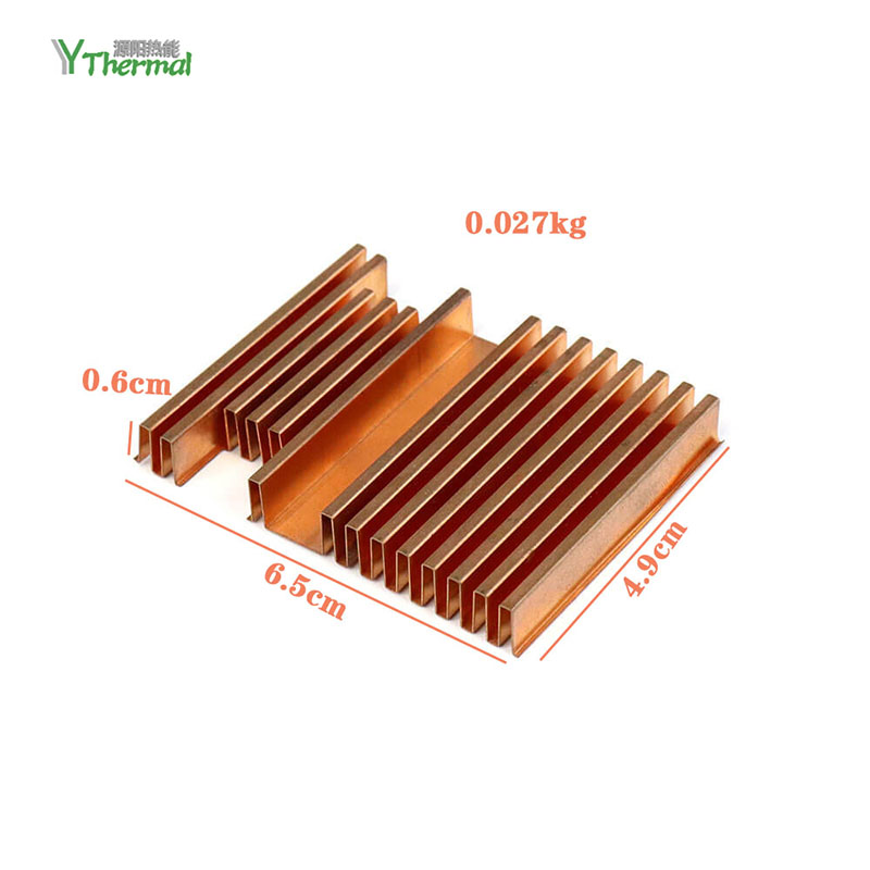 Dissipateur thermique à ailettes pliées