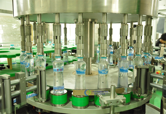 Rotary self-adhesive round bottle labeling machine