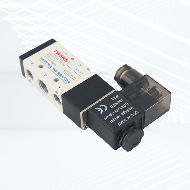 电磁阀4V210-08