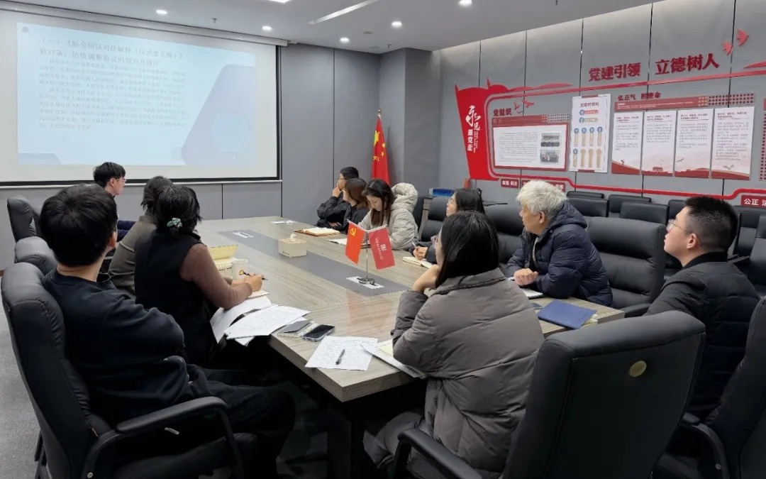 c501bc26-9b96-4e2b-b28b-001ef1225d05