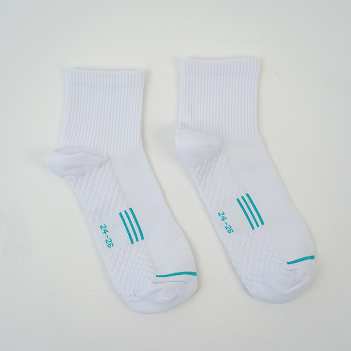 Custom Pure Color Breathable Protection Anti-slip Athletic Socks Sports Women Men Running Socks