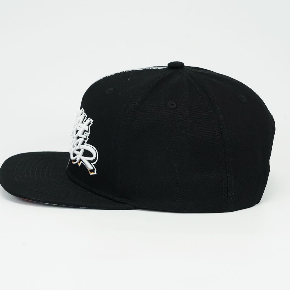 Wholesale Twill Two Tone Flat Bill Snapback Caps 3D Embroidery Colorful Graffiti Inner Brim for Men Hip Hop Streetwear
