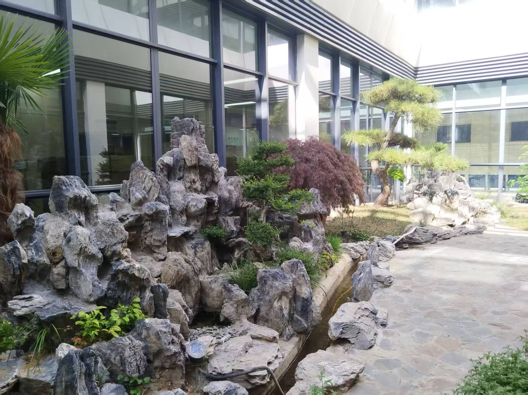 中医院内庭院假山项目