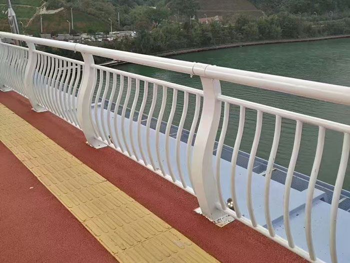 8ac479f4d4b0e342542a108e335ef7b