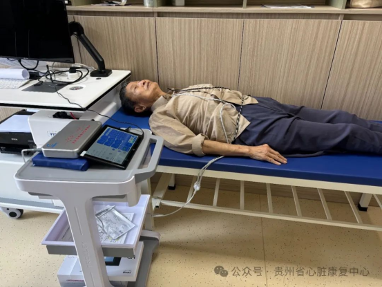 20bf0f280944577a9577c97e7ff9f9af