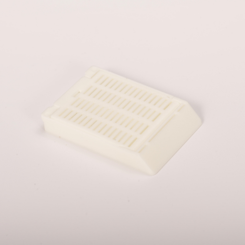 Split bar hole 45 ° quad grid