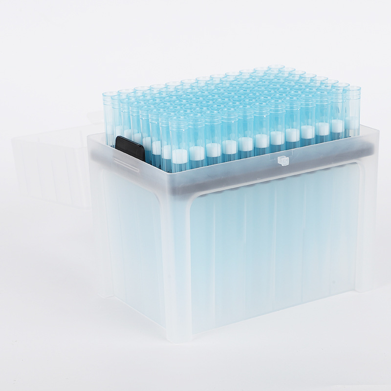 Filter cartridge suction head