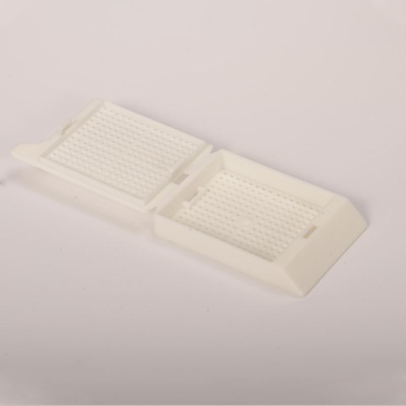 Connected square hole 45°