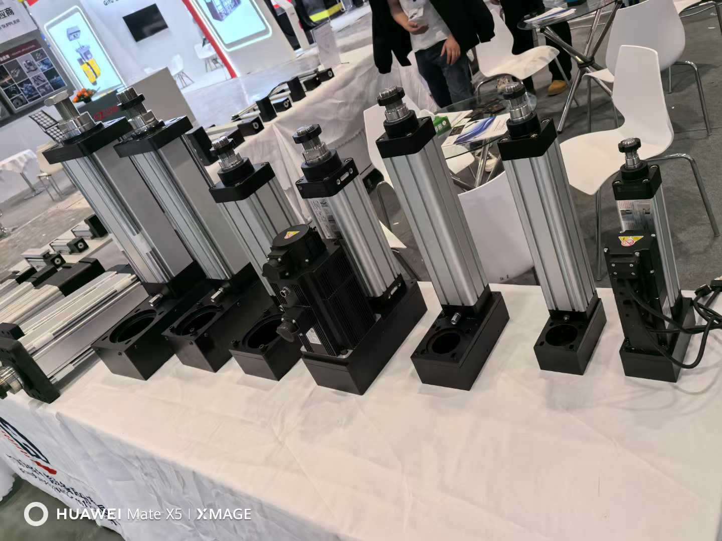 电动缸的优点有哪些？伺服电动缸对比液压缸的5大核心优势解析——广东联华智能装备