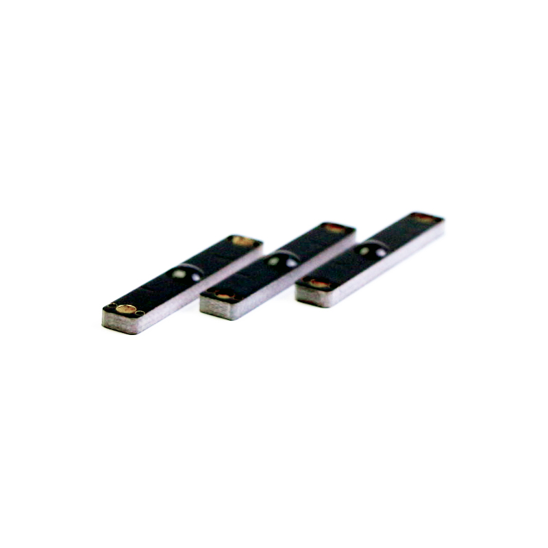 尺寸30x5x2毫米读距3.1米uhf标签PCB3005
