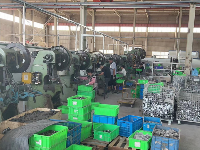 小吨位冲床23台