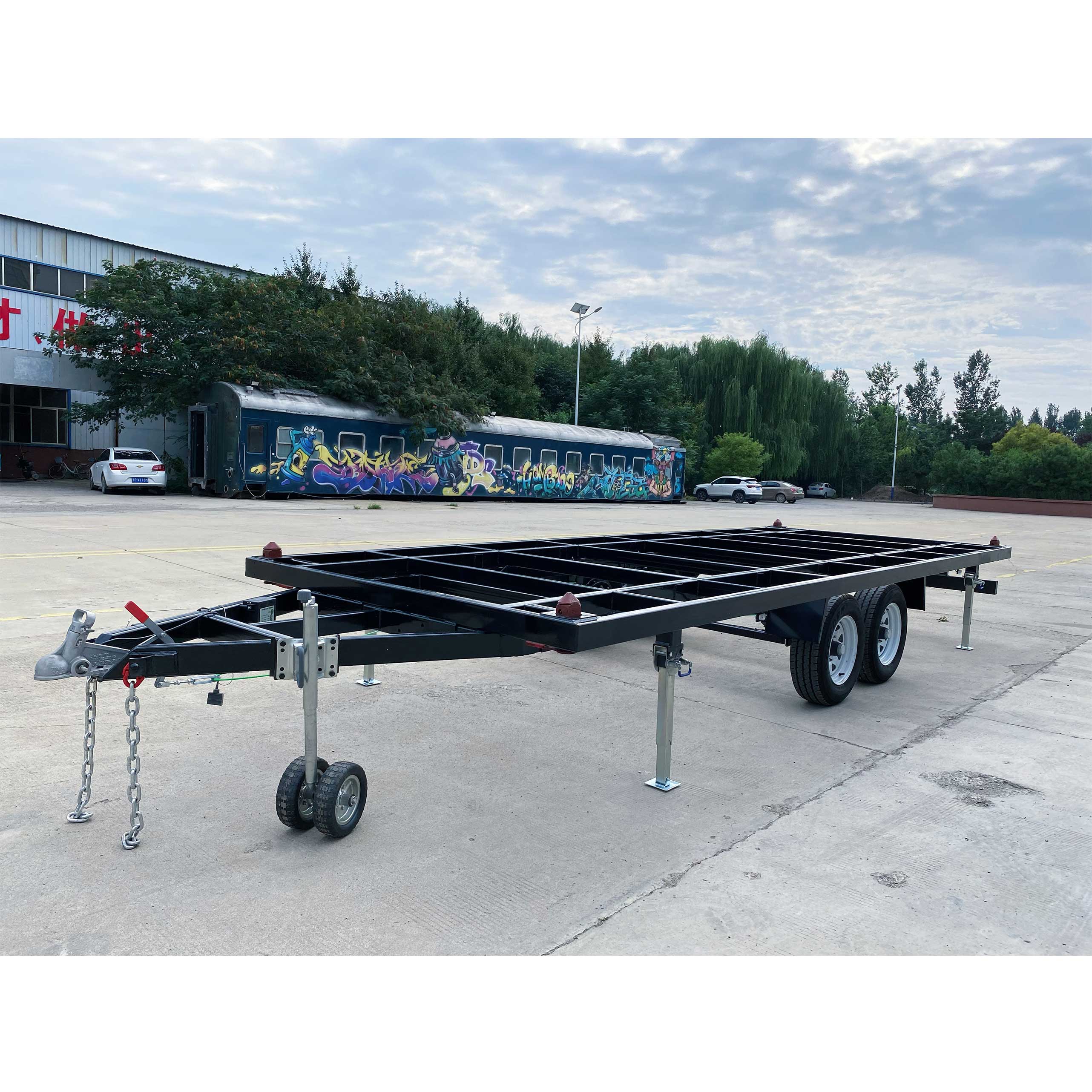 Double-axis frame container house trailer