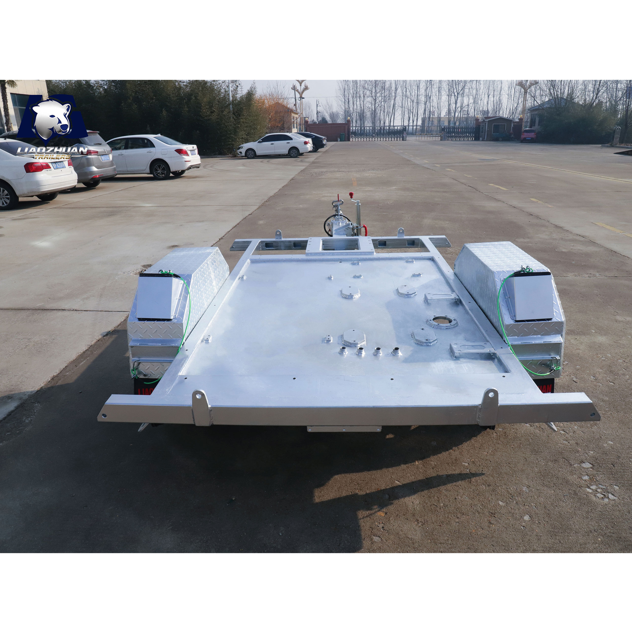 Solar LED light tower trailer