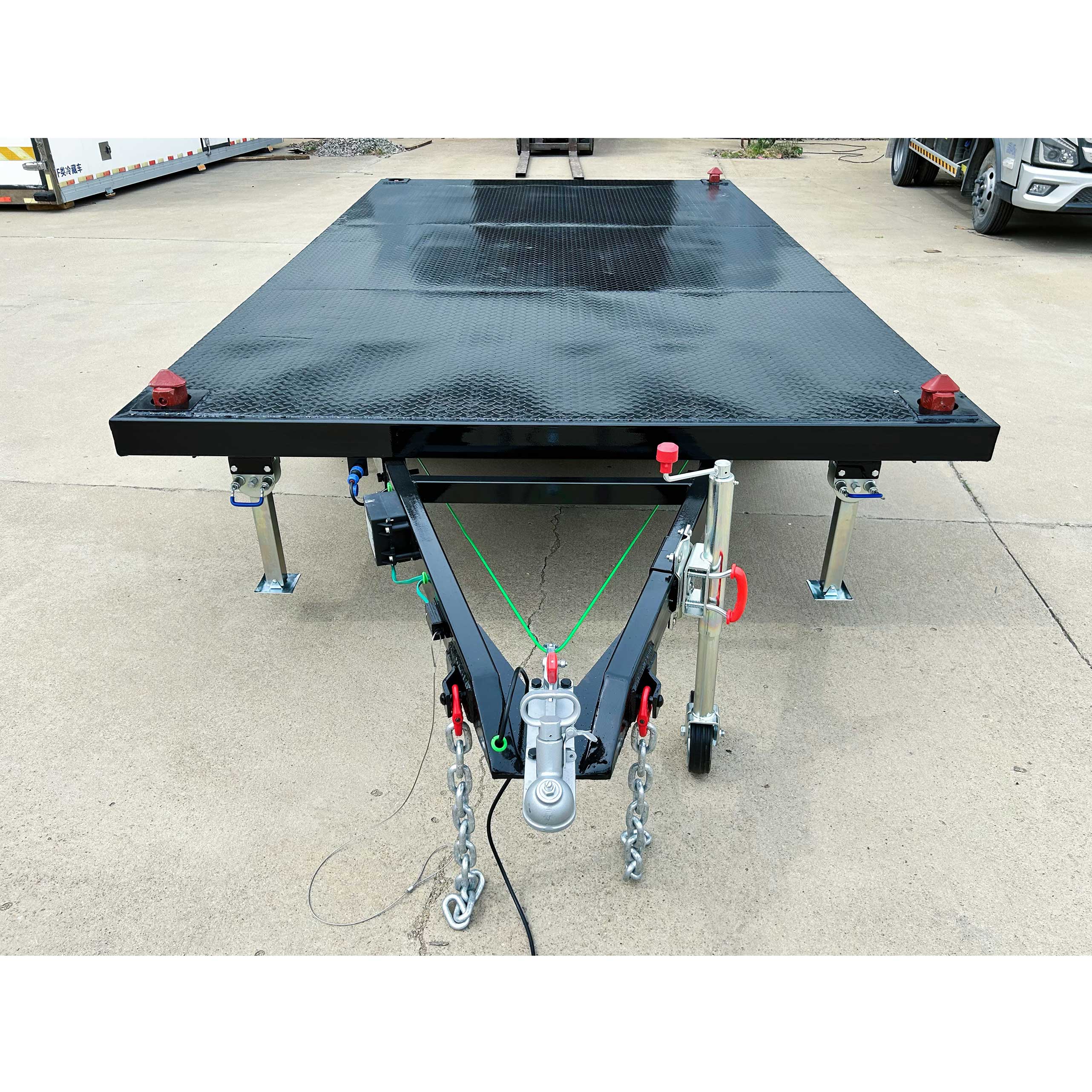 Bottom-plate container house trailer