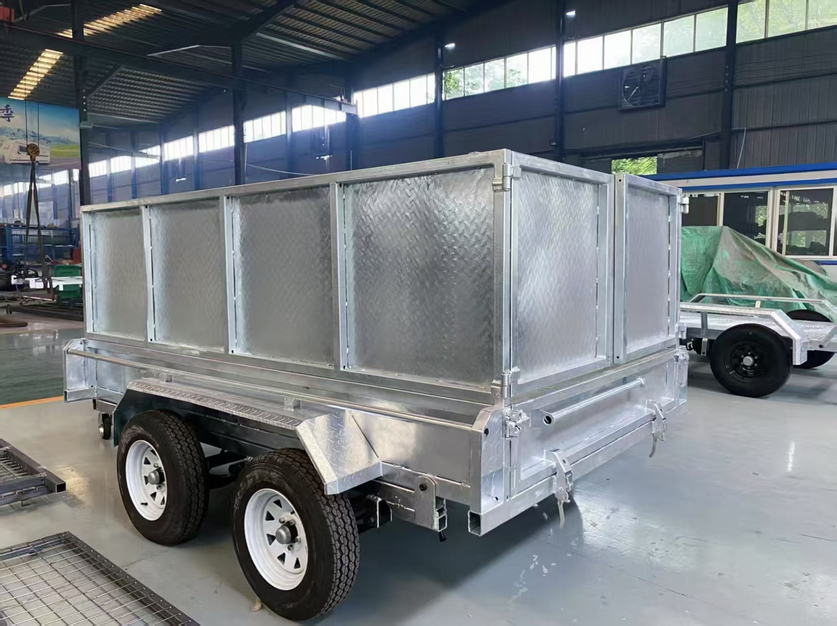 Two-axle series box trailer