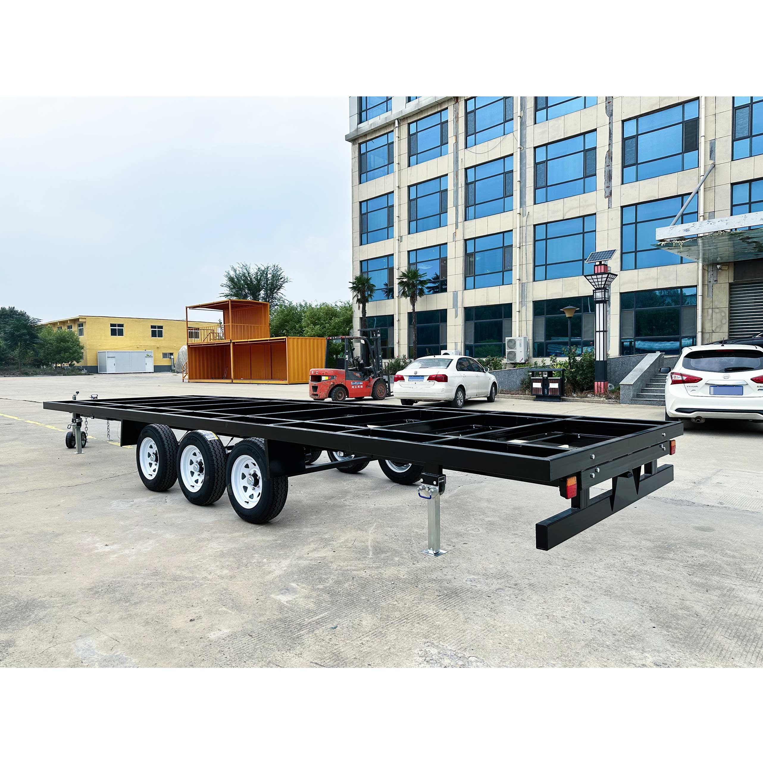Three-axis ATM4500kg container house trailer