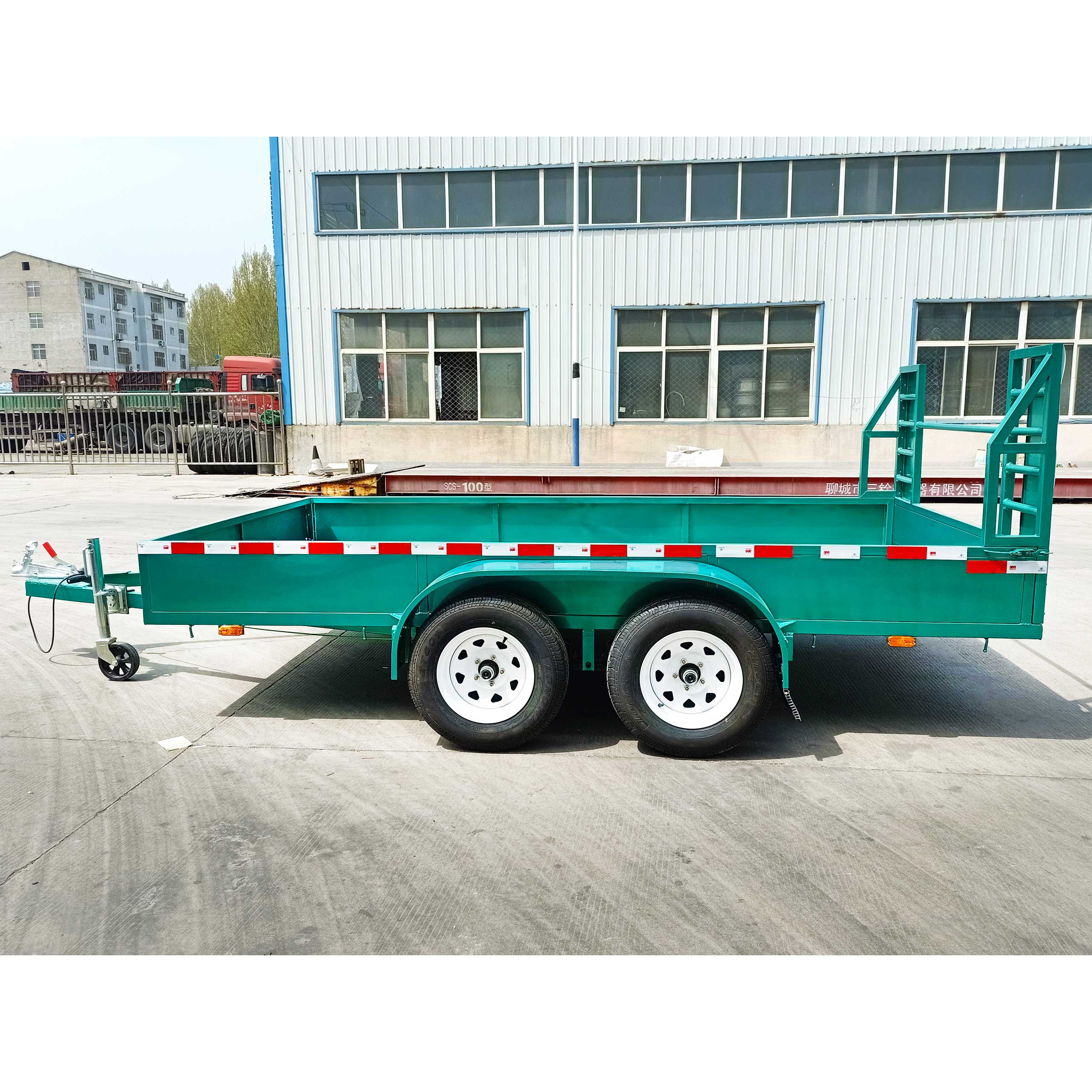 Double-axle mid-axle cargo trailer