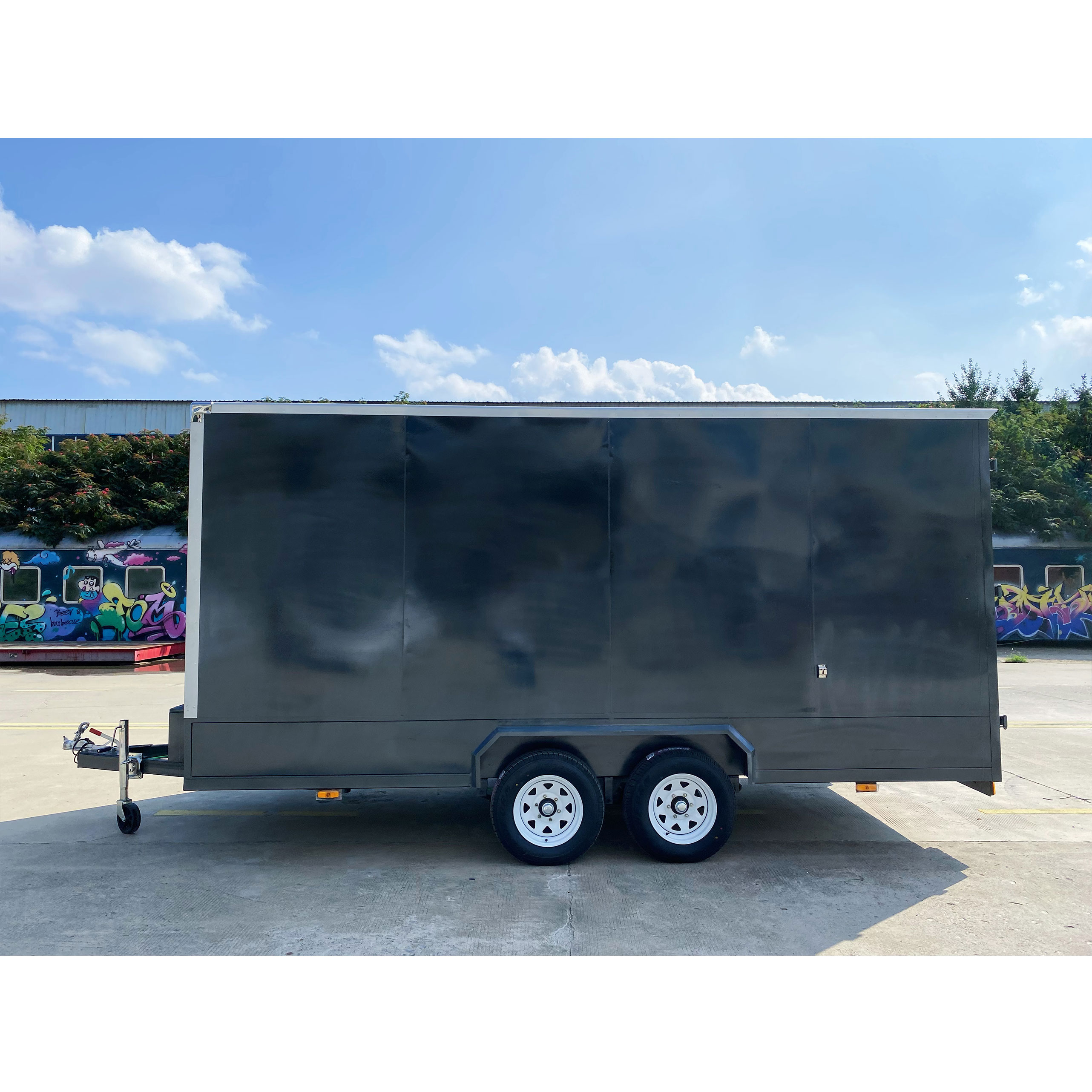 Box-type trailer