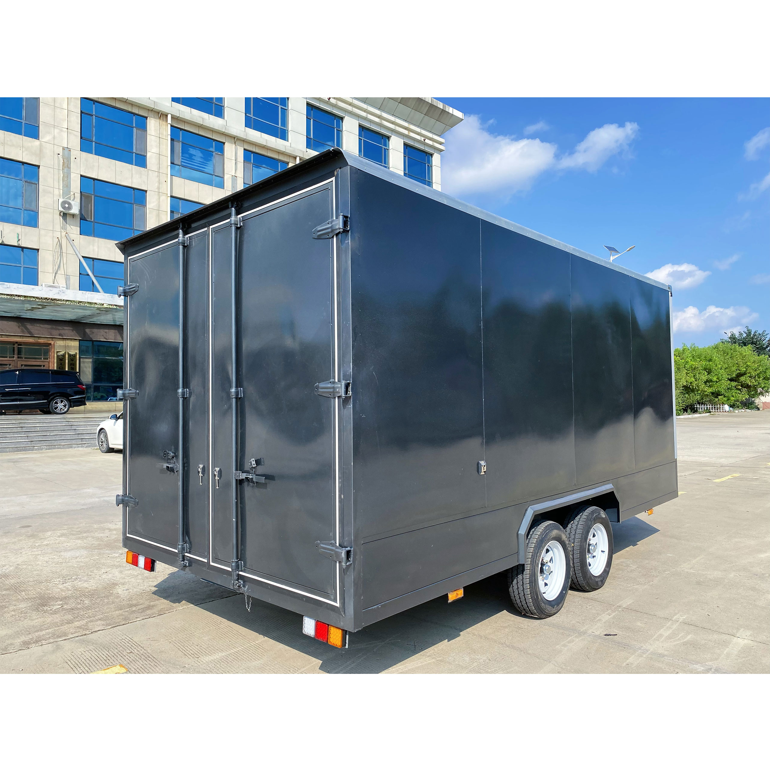 Box-type trailer