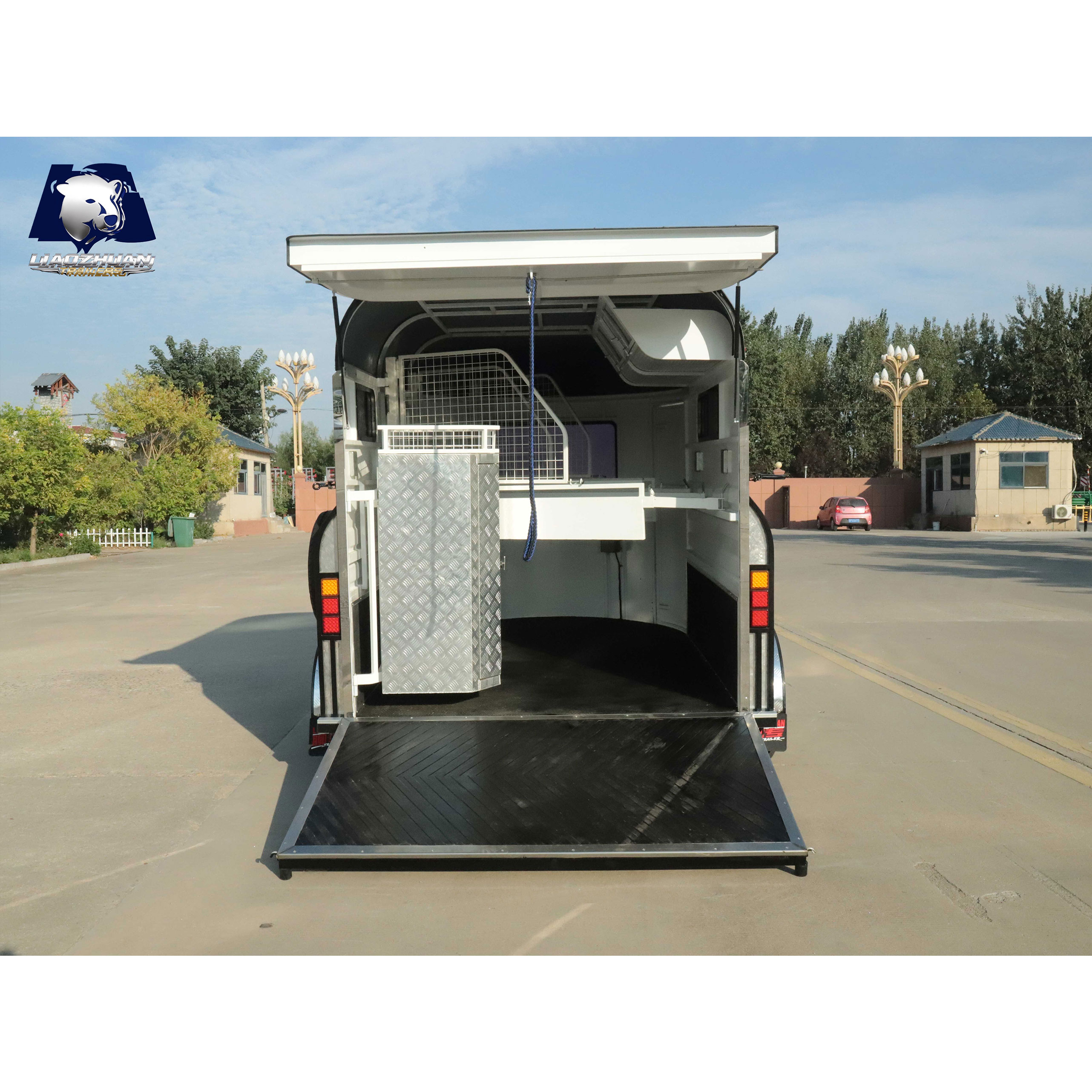 Horse float trailer