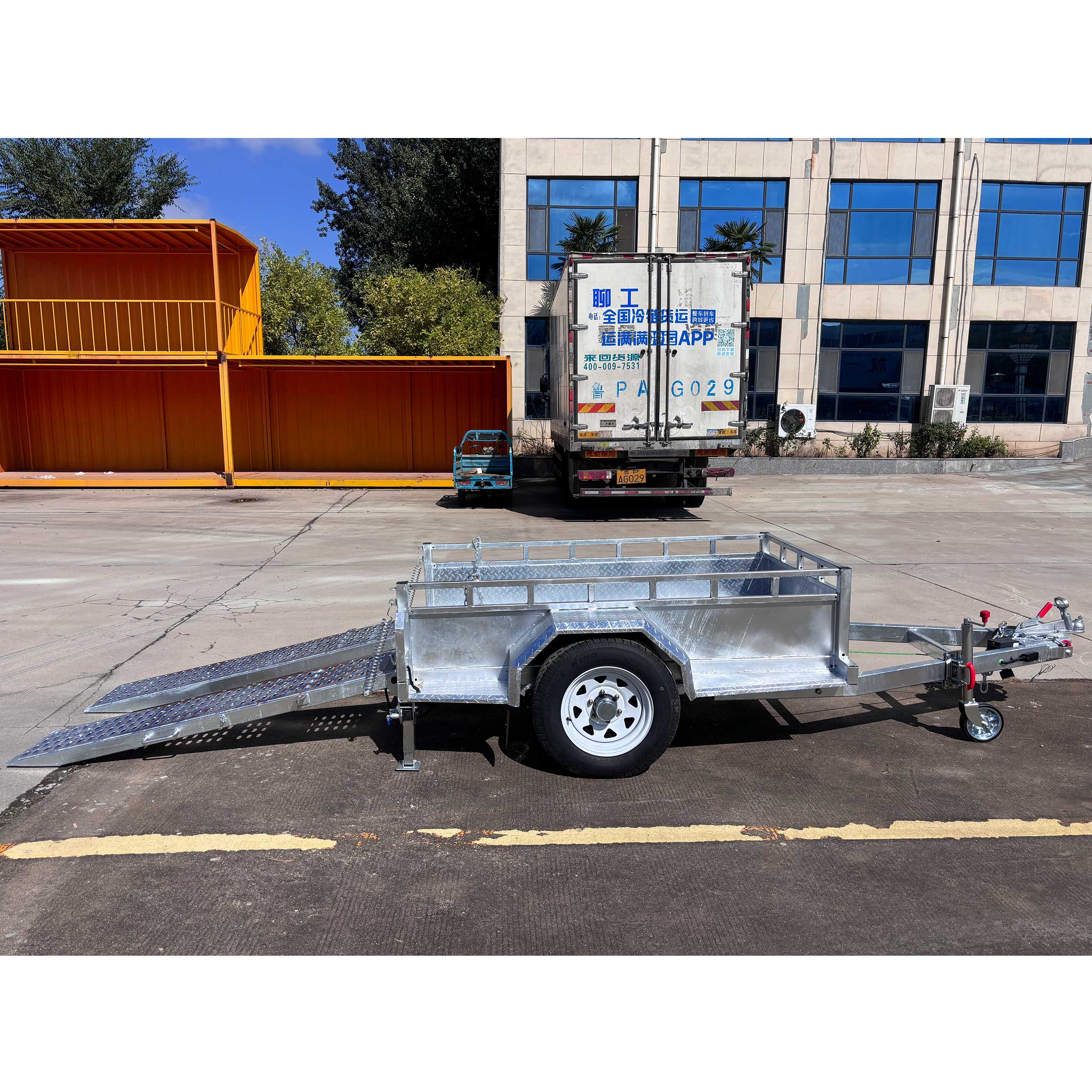Single-axis scissor-type lifting trailer