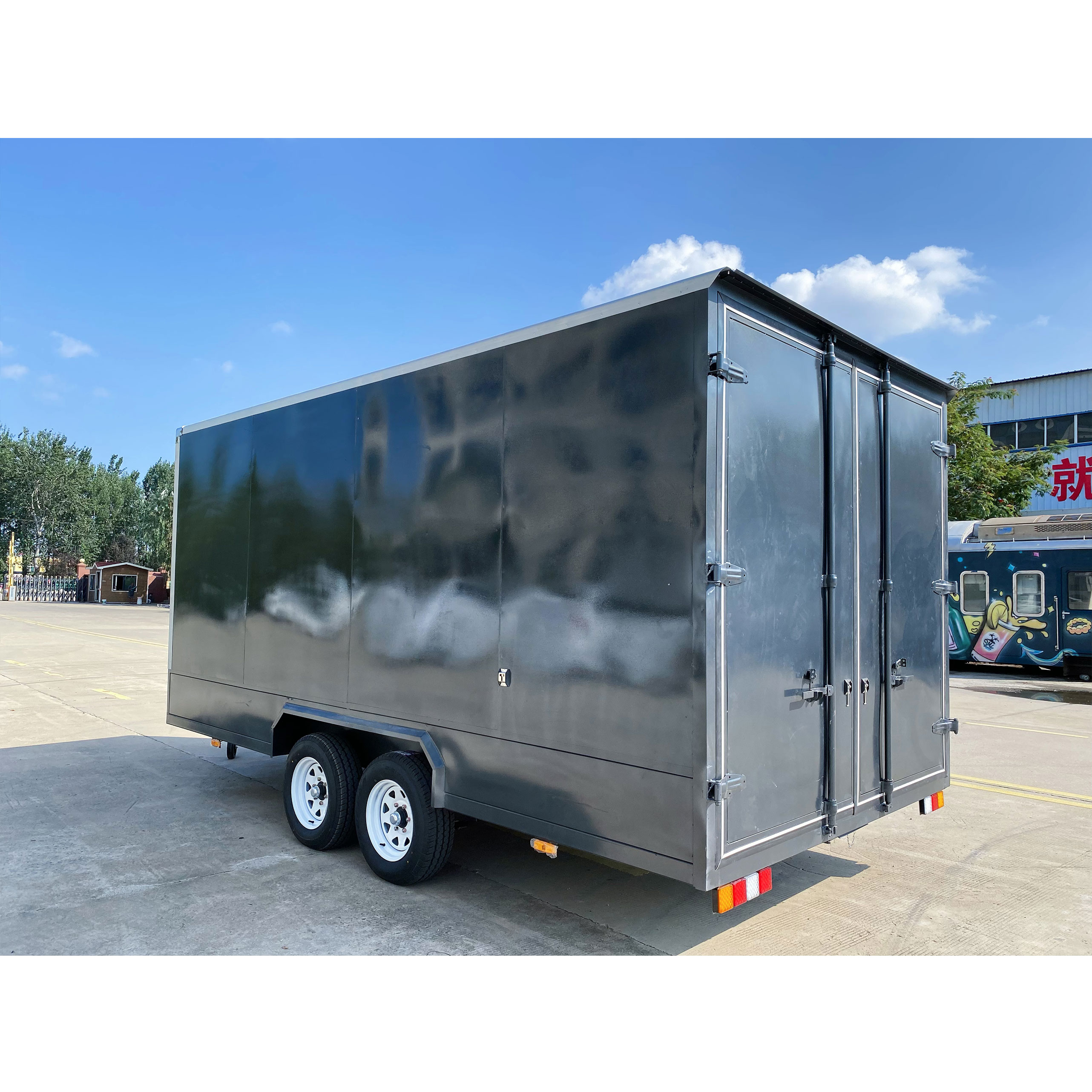 Box-type trailer