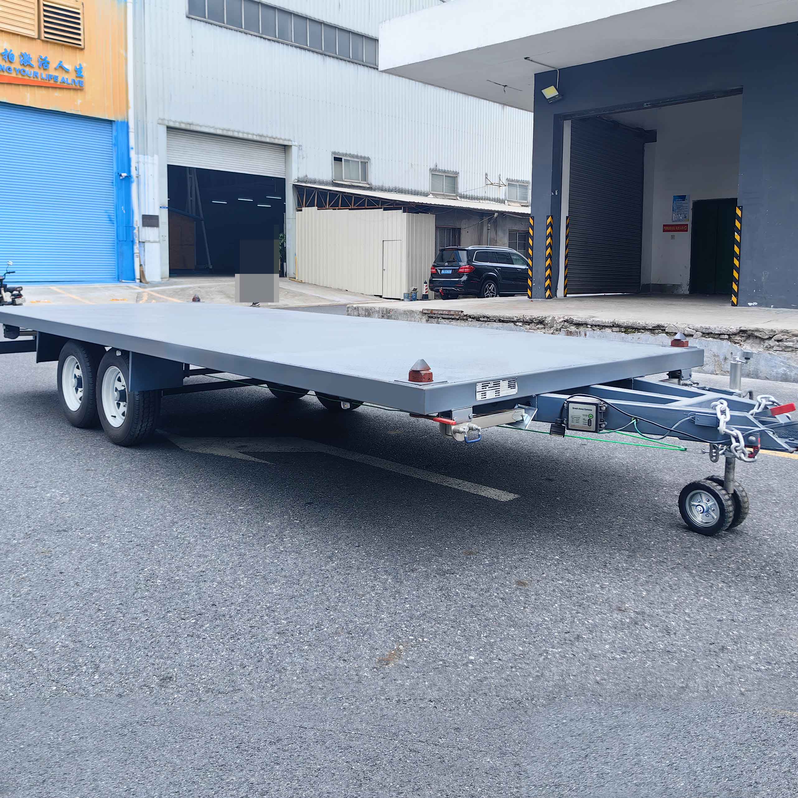 Bottom-plate container house trailer
