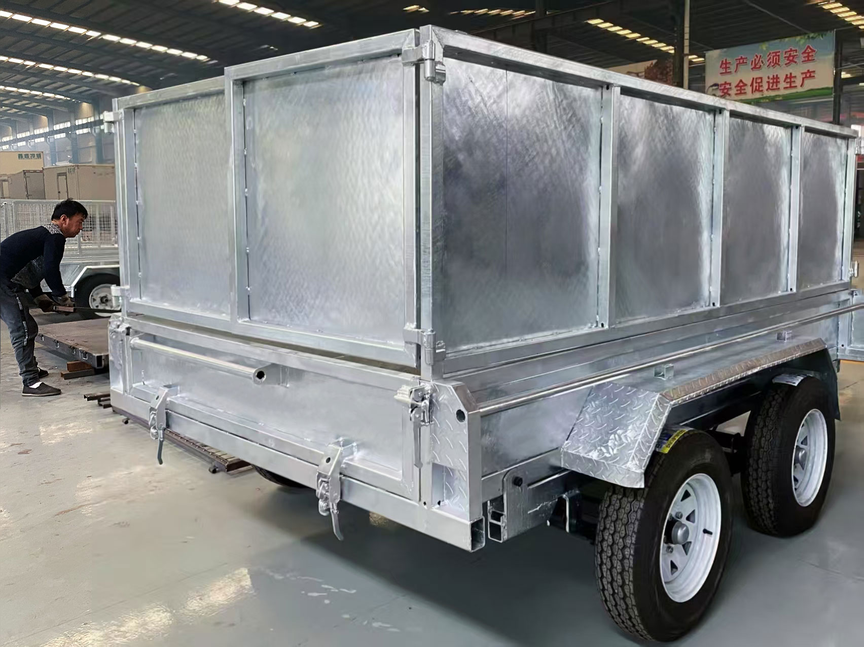 Two-axle series box trailer