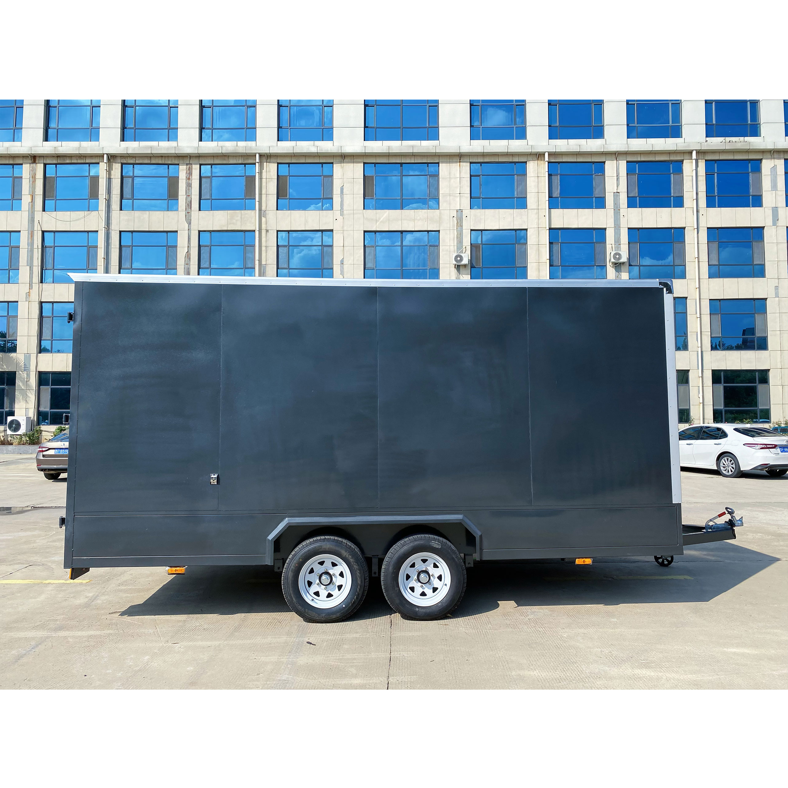 Box-type trailer