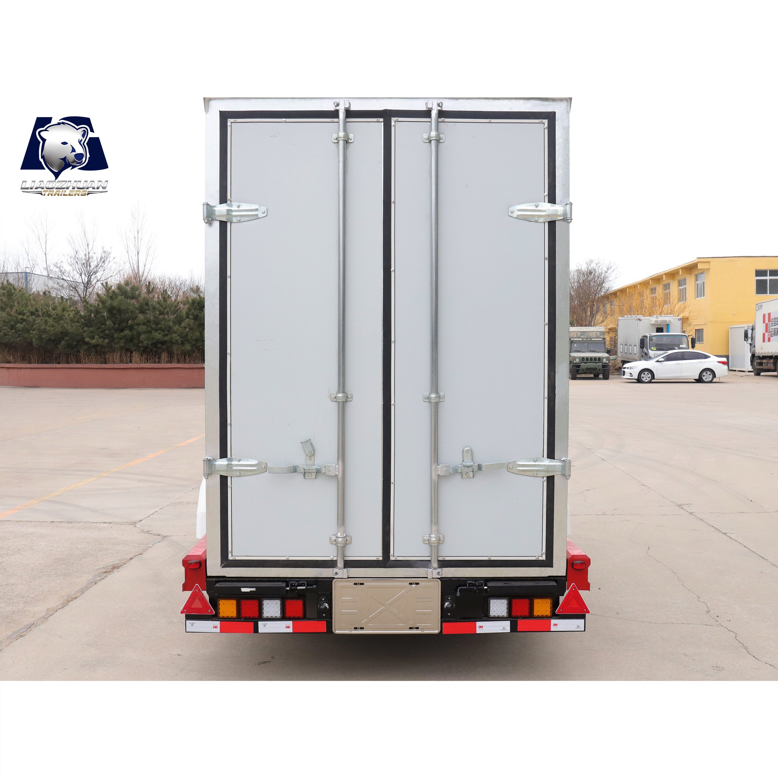 Single-axle box trailer