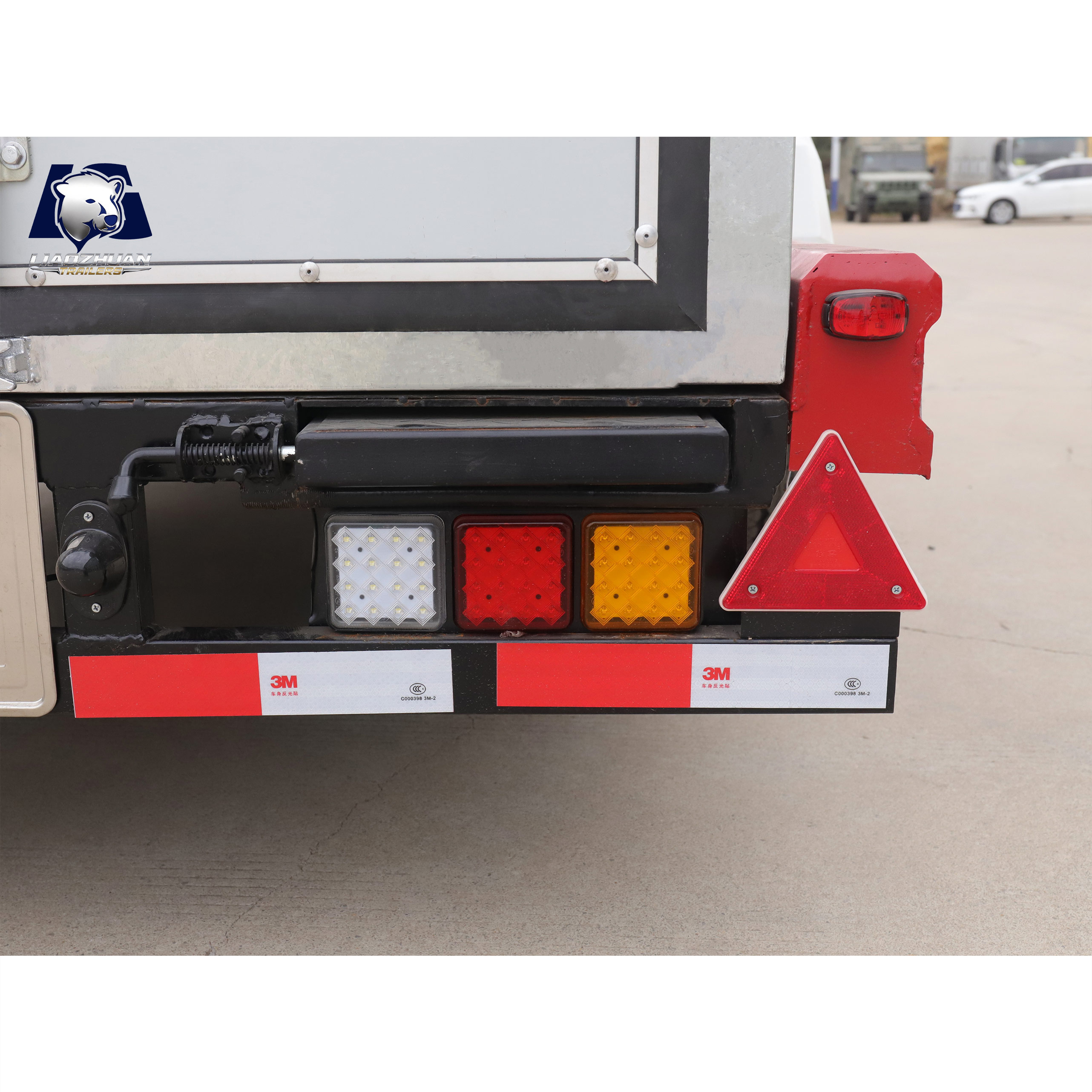 Single-axle box trailer