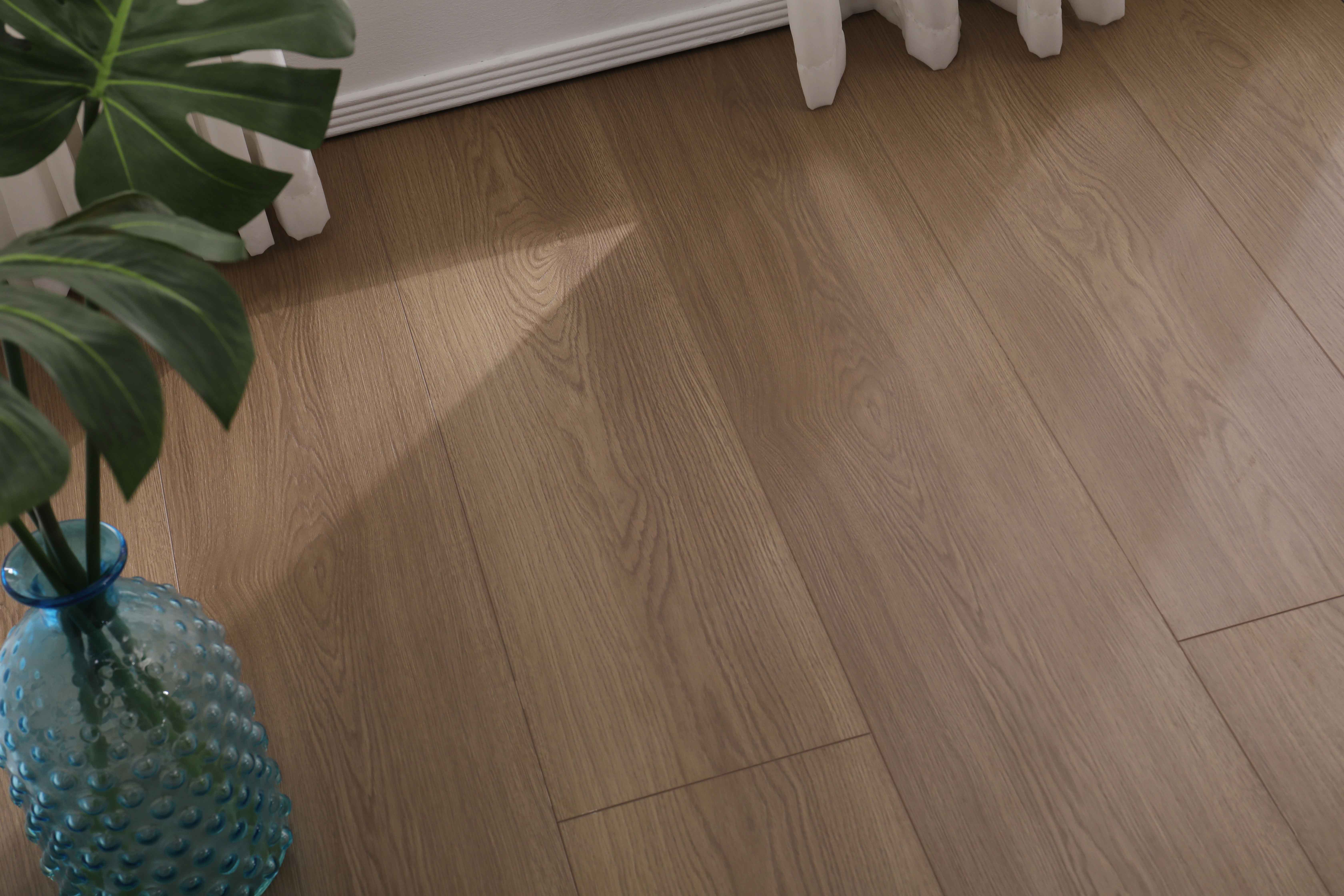 Water Resistant Laminate FLoor M8705
