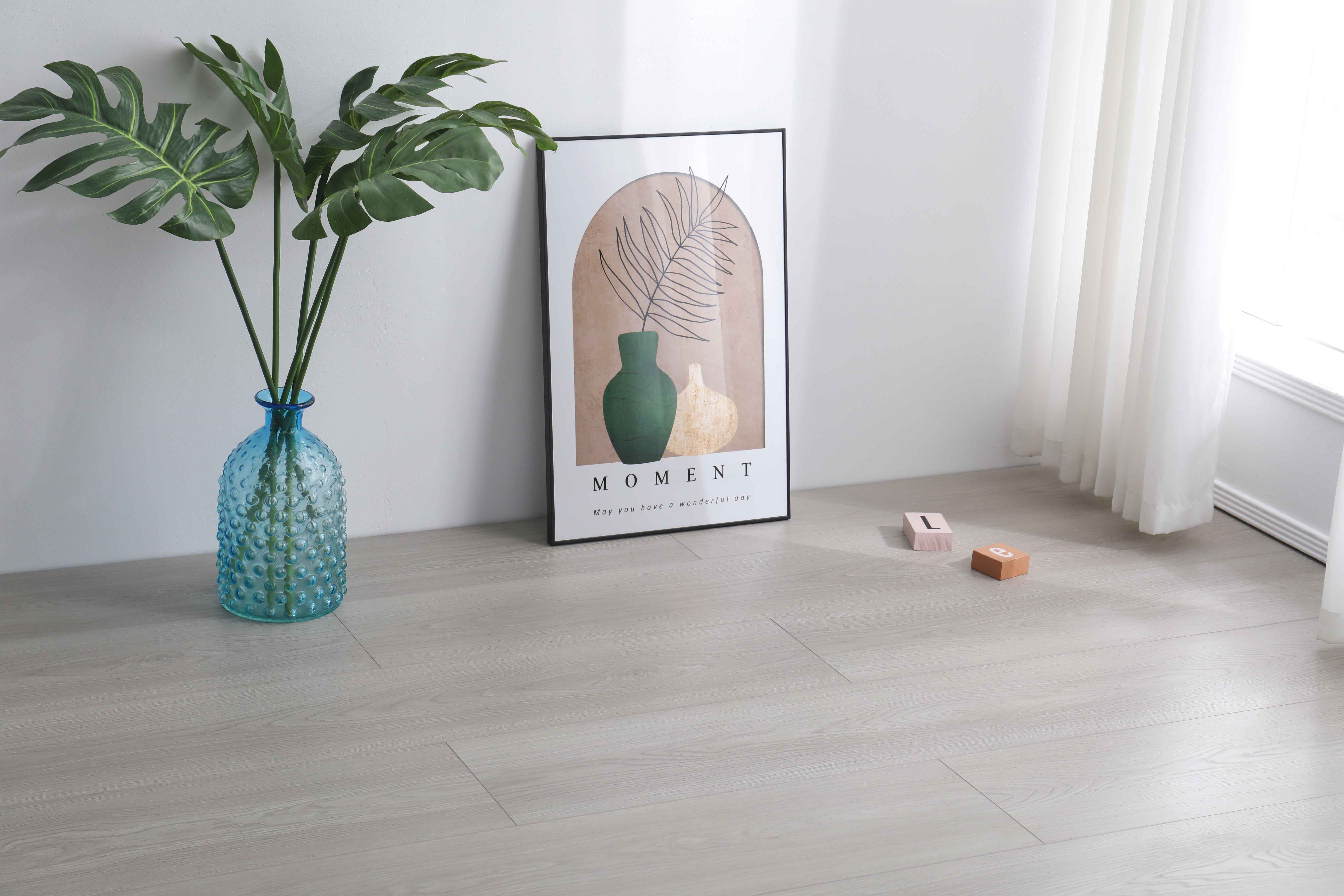 Water Resistant Laminate FLoor M8704