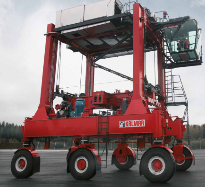 Heavy duty port crane solid wheel