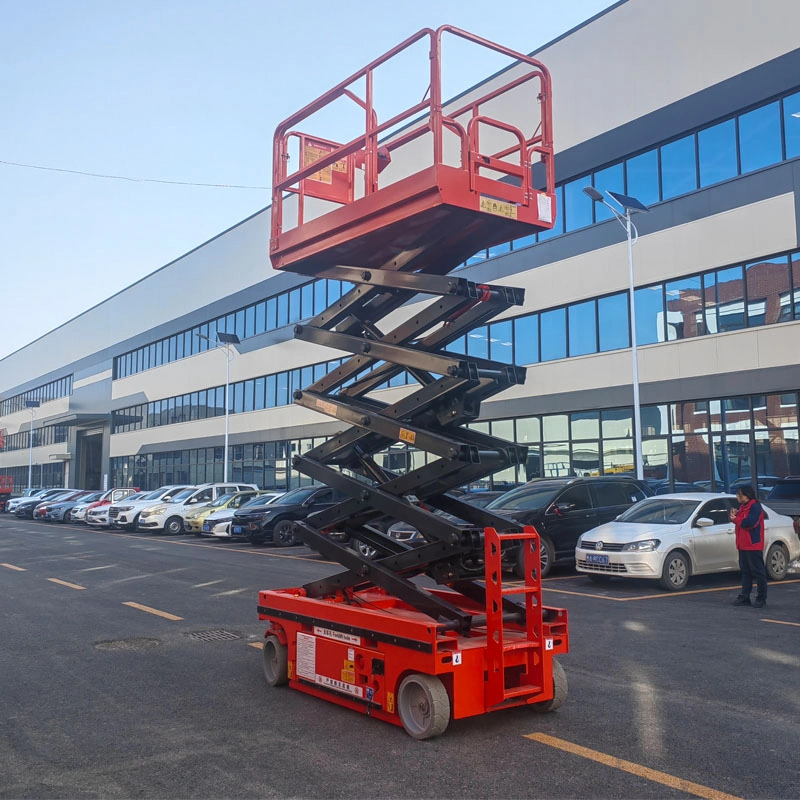 Self-propelled Scissor Lift