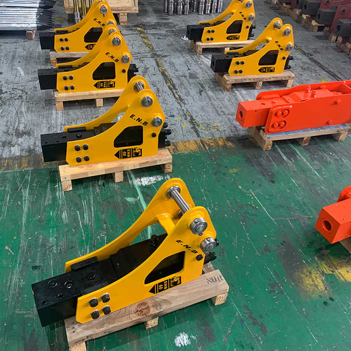 Wholesale 35 40 45 53 68 75 85 100 140 Triangle Breaking Hammer Hydraulic Crushing Hammer Rock Break