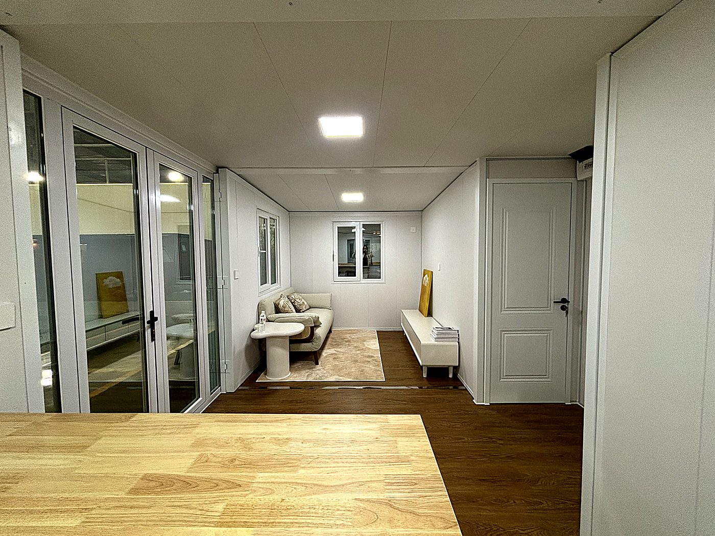 20ft Blue Expandable Container House with Side Terrace